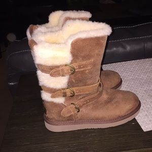 Girls Ugg Boots Size 5